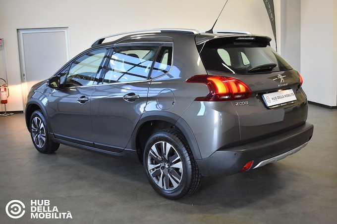 PEUGEOT 2008 PureTech 82 Allure